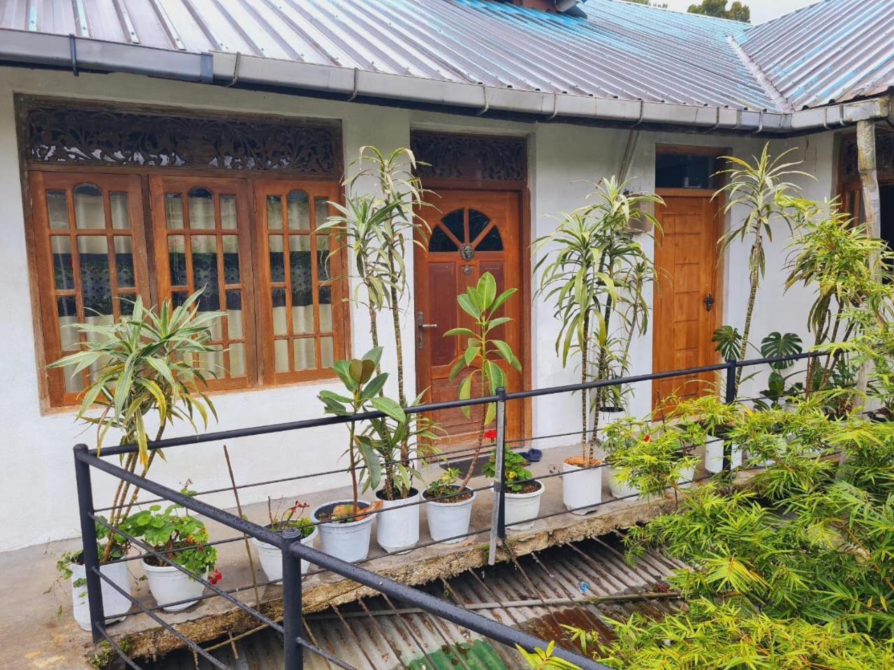 Sasru Holiday Home Nuwara Eliya Exteriör bild